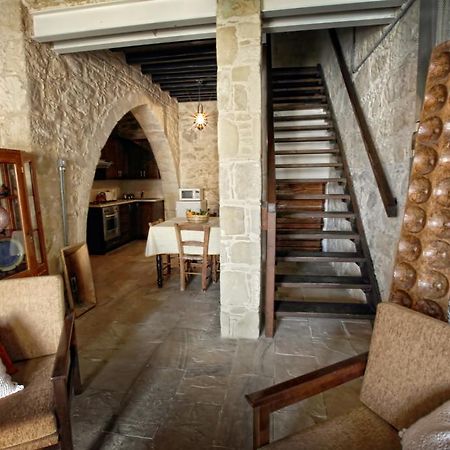 Leonidas Village Houses Goudhi エクステリア 写真